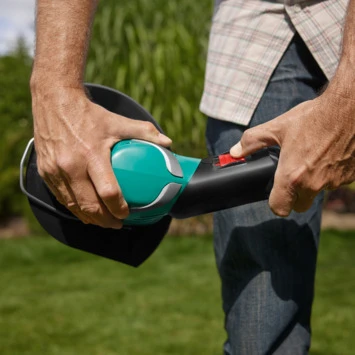 Bosch Elektrische Trimmer ART 27 - 450W 27cm 5 Bosch Elektrische Trimmer ART 27 - 450W 27cm - Image 3